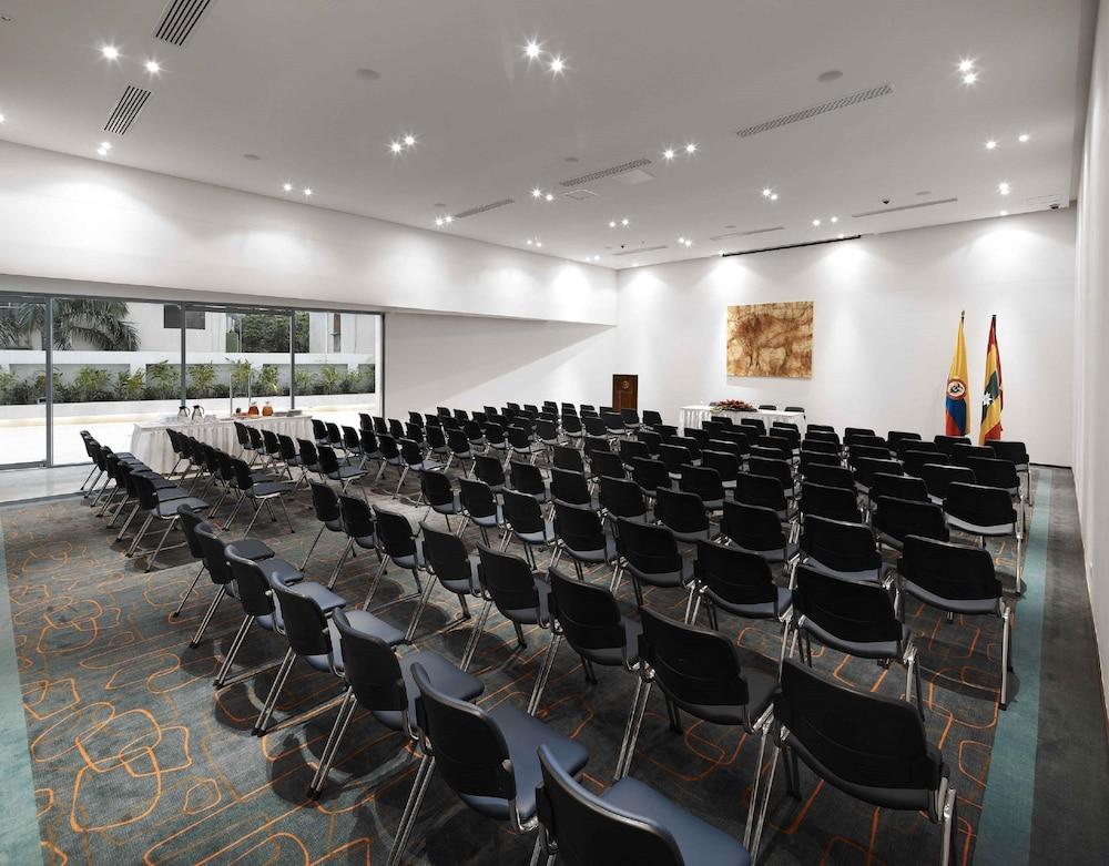 Estelar Alto Prado Barranquilla  Bagian luar foto The conference room of the German National Academy of Sciences Leopoldina