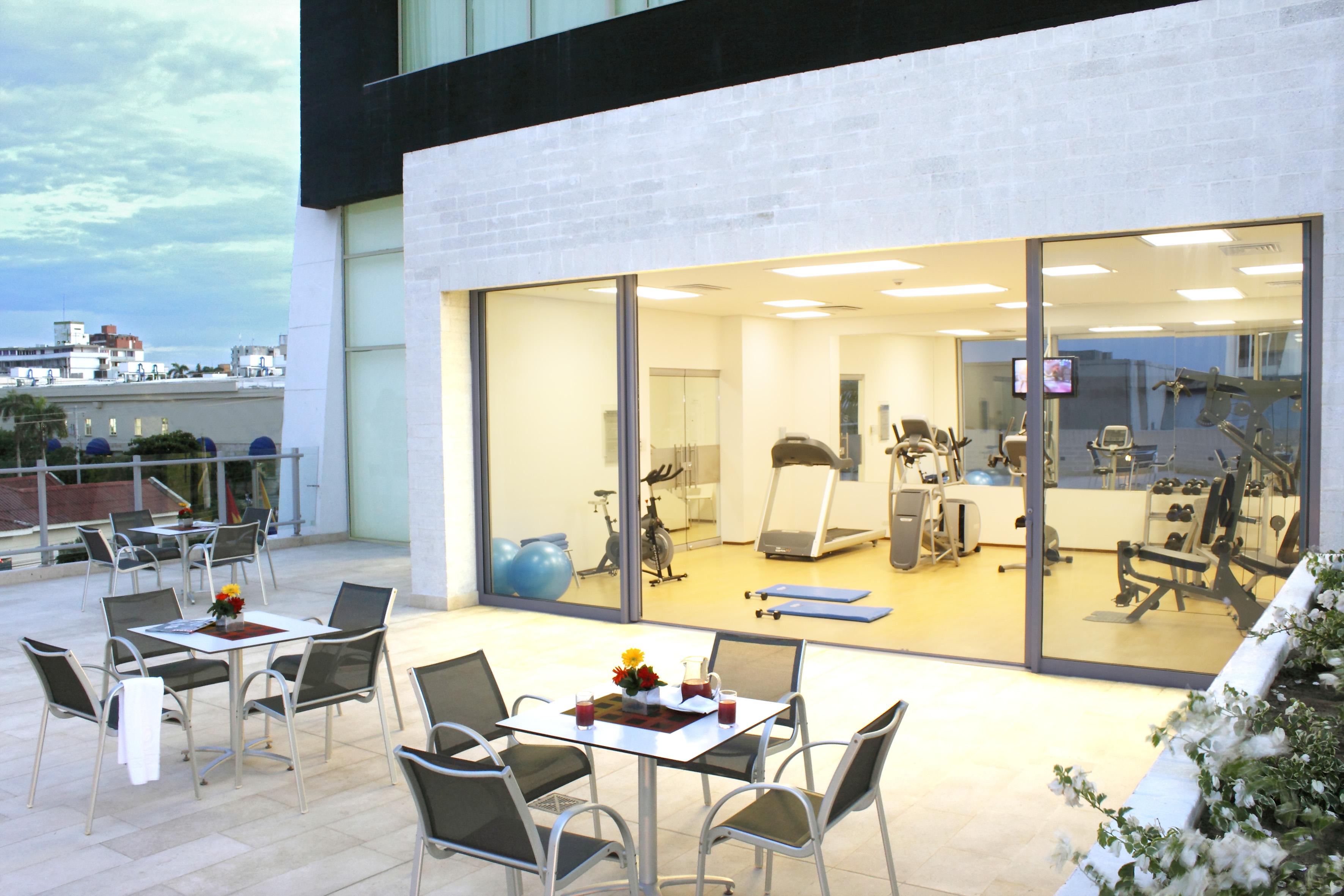 Estelar Alto Prado Barranquilla  Bagian luar foto The gym at the hotel