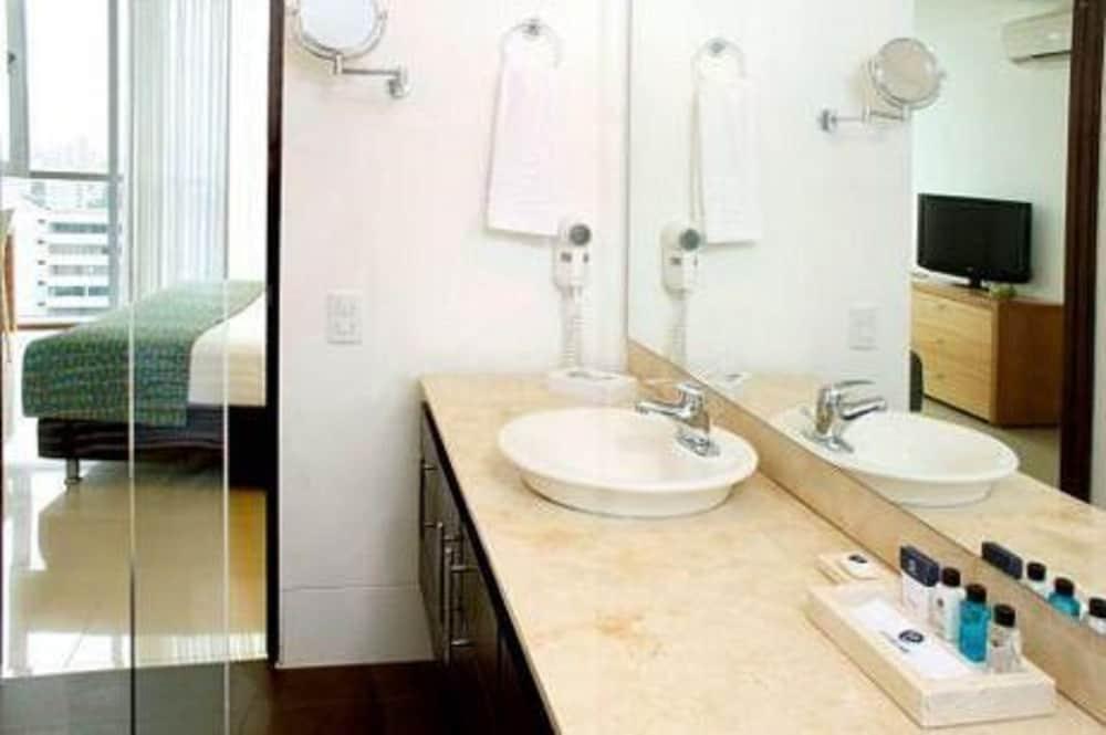 Estelar Alto Prado Barranquilla  Bagian luar foto Bathroom
