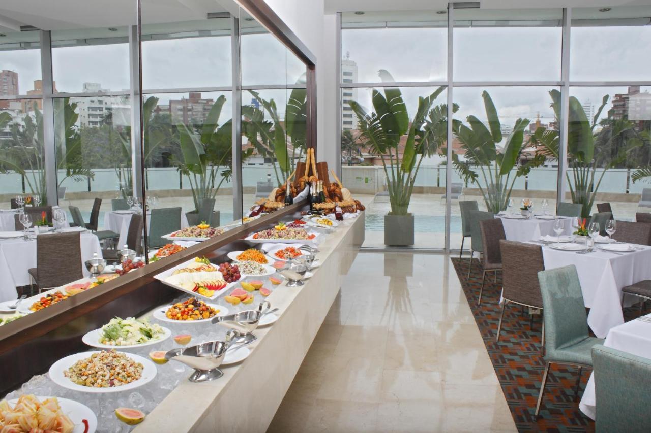 Estelar Alto Prado Barranquilla  Bagian luar foto Buffet at the Hilton Tel Aviv